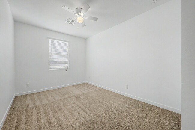 Building Photo - 10519 W Atlantis Wy