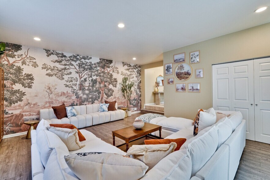 Building Photo - 6402 Tamalpais Ave