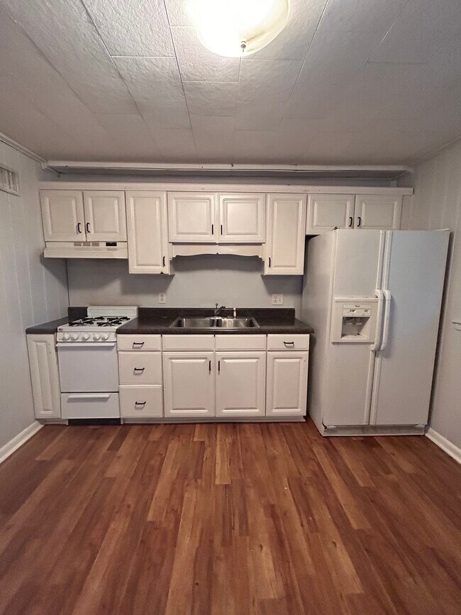 Building Photo - 4105 Ashwoody Trl NE