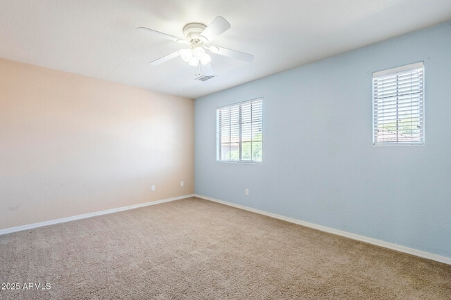Building Photo - 2025 W Marconi Ave