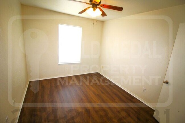 Building Photo - 1708 Windward Dr