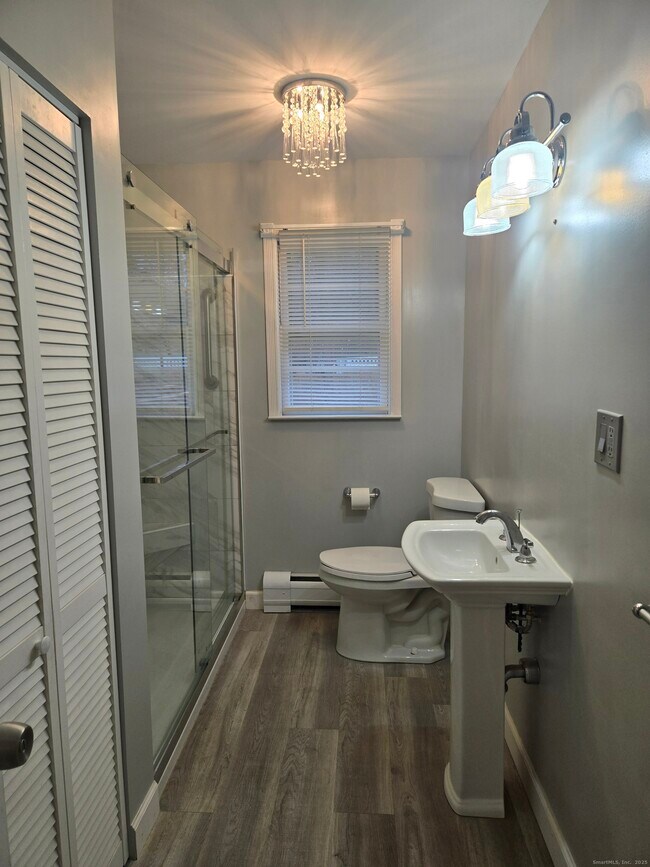 Building Photo - 36 Tina Cir