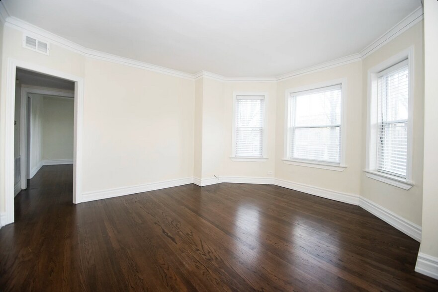 Building Photo - 3643 N Hoyne Ave