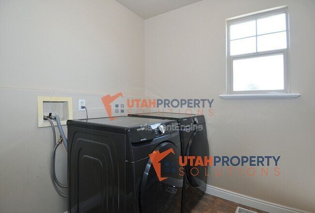 Building Photo - 5344 Summer Wind Ct