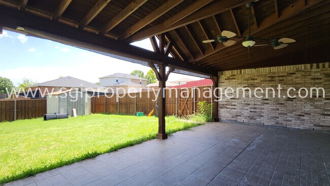 Building Photo - 2604 Bandera Pl