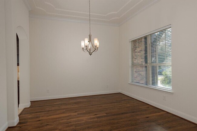 Building Photo - 46 Caprice Bend Pl