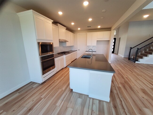 Building Photo - 20814 Flat View Dr