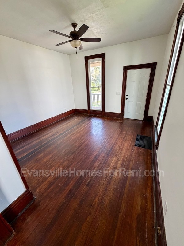 Building Photo - 924 SE 6th St