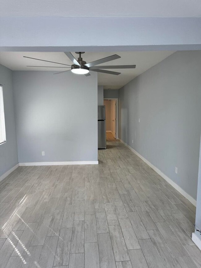 Building Photo - Remodeled 1/1 in Daytona Beach