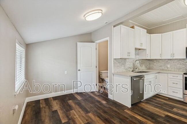 Building Photo - 2984 Bedford Ave