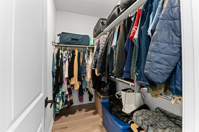 Building Photo - 1705 Tin Can Trl