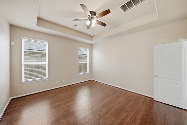 Building Photo - 2716 Sunshade Ct