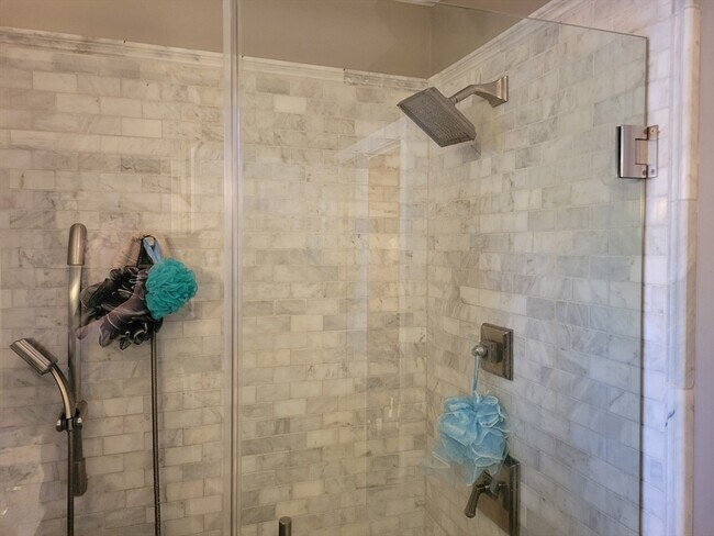 Building Photo - 20 Symonds St