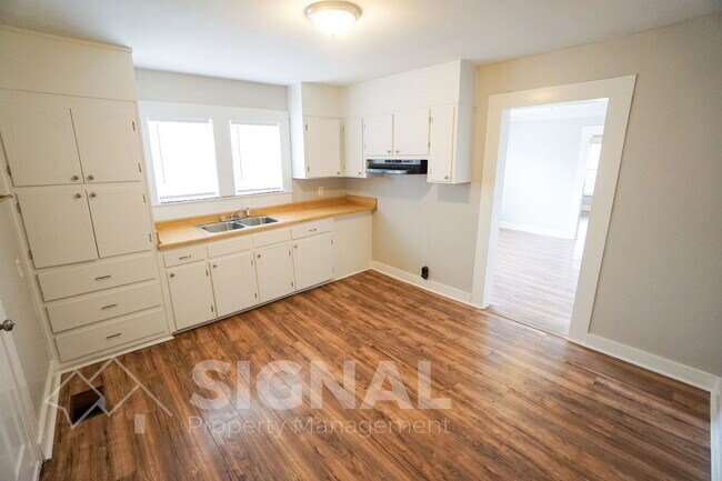 Building Photo - 217 1st Ave SE