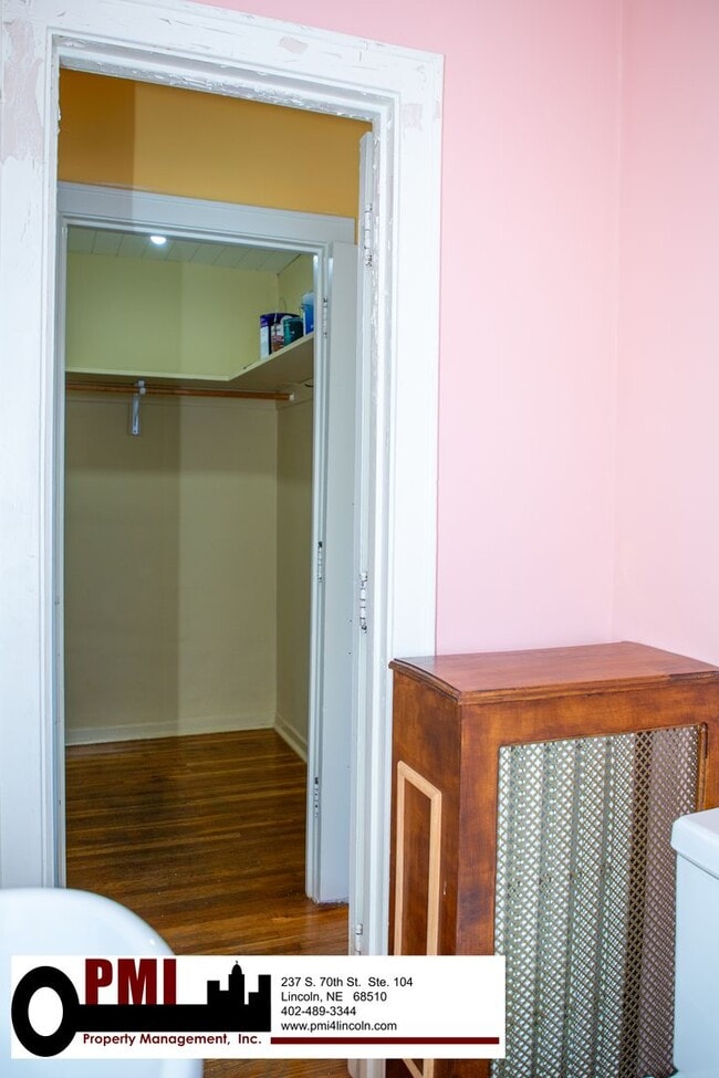 Building Photo - 1630 H St