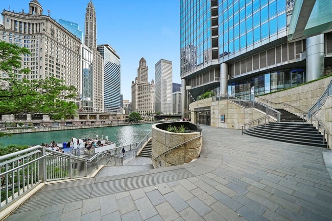 Building Photo - 405 N Wabash Ave