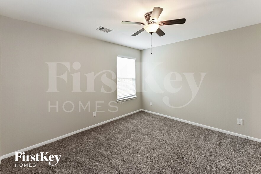 Building Photo - 15319 Kinord Run Dr