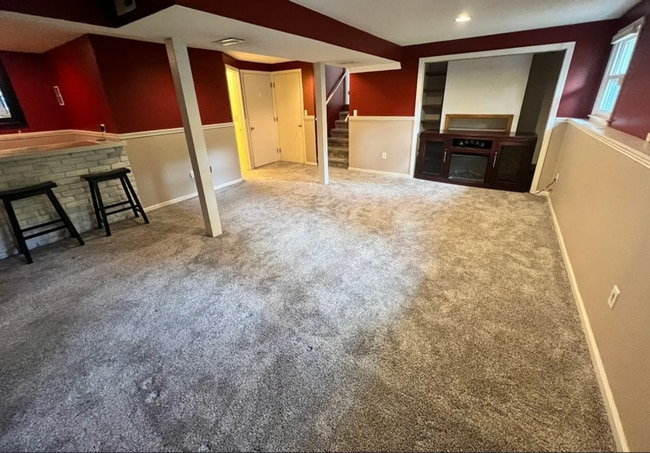 Building Photo - 257 Ellendale Cir