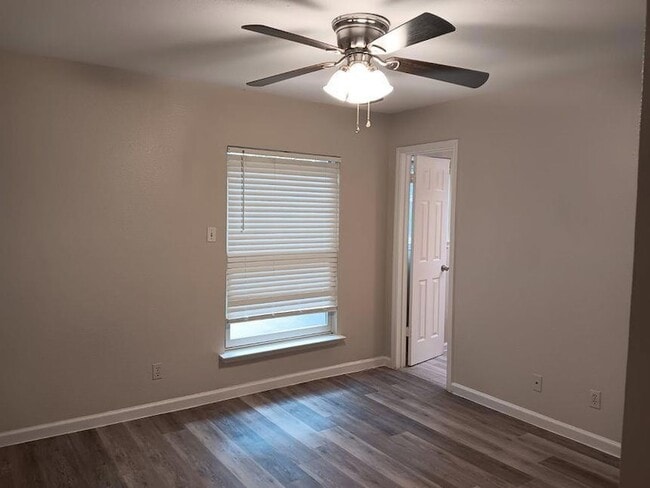 Building Photo - 8402 Fathom Cir