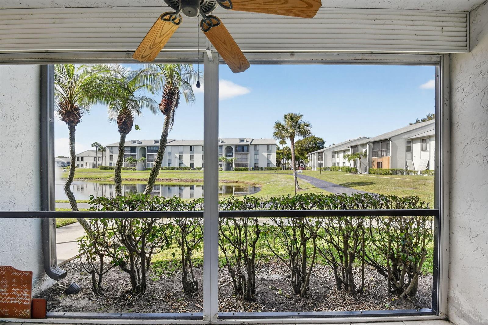 Building Photo - 1013 Green Pine Blvd