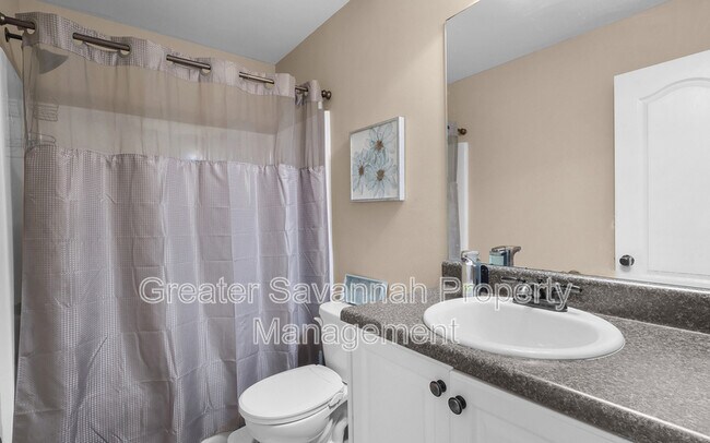 Building Photo - 113 Greystone Dr