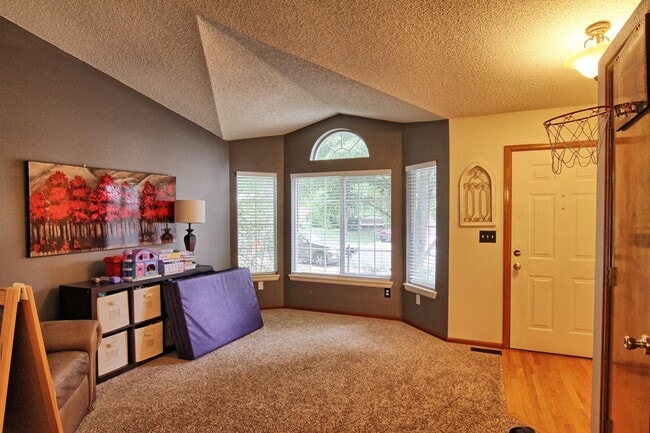 Building Photo - 4 bed 3 bath home in Clarke Farms Parker