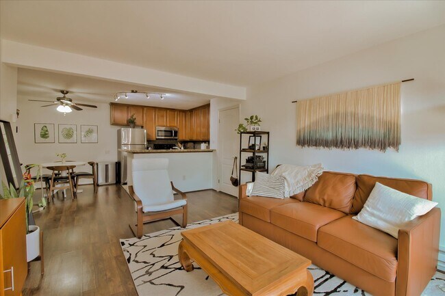 Building Photo - 3456 Castle Glen Dr