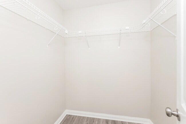 Building Photo - 1818 Jefferson Ave