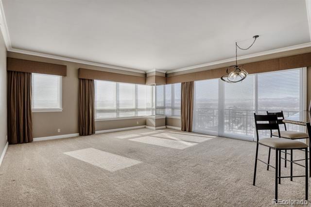 Building Photo - 400 E 3rd Ave