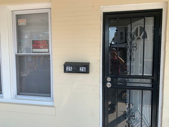 Building Photo - 3526 Stouton St