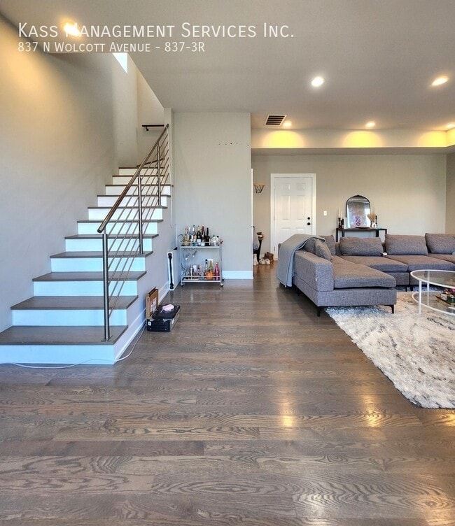 Building Photo - 837 N Wolcott Ave