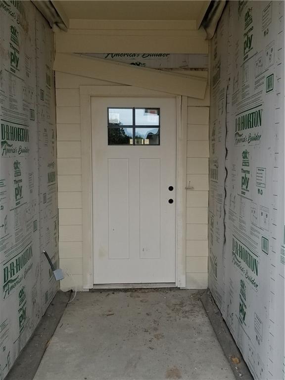 Building Photo - 2204 Bettylou Ln