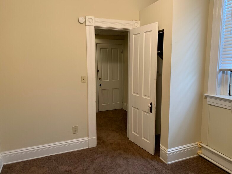 Building Photo - 2325 Ohio Ave