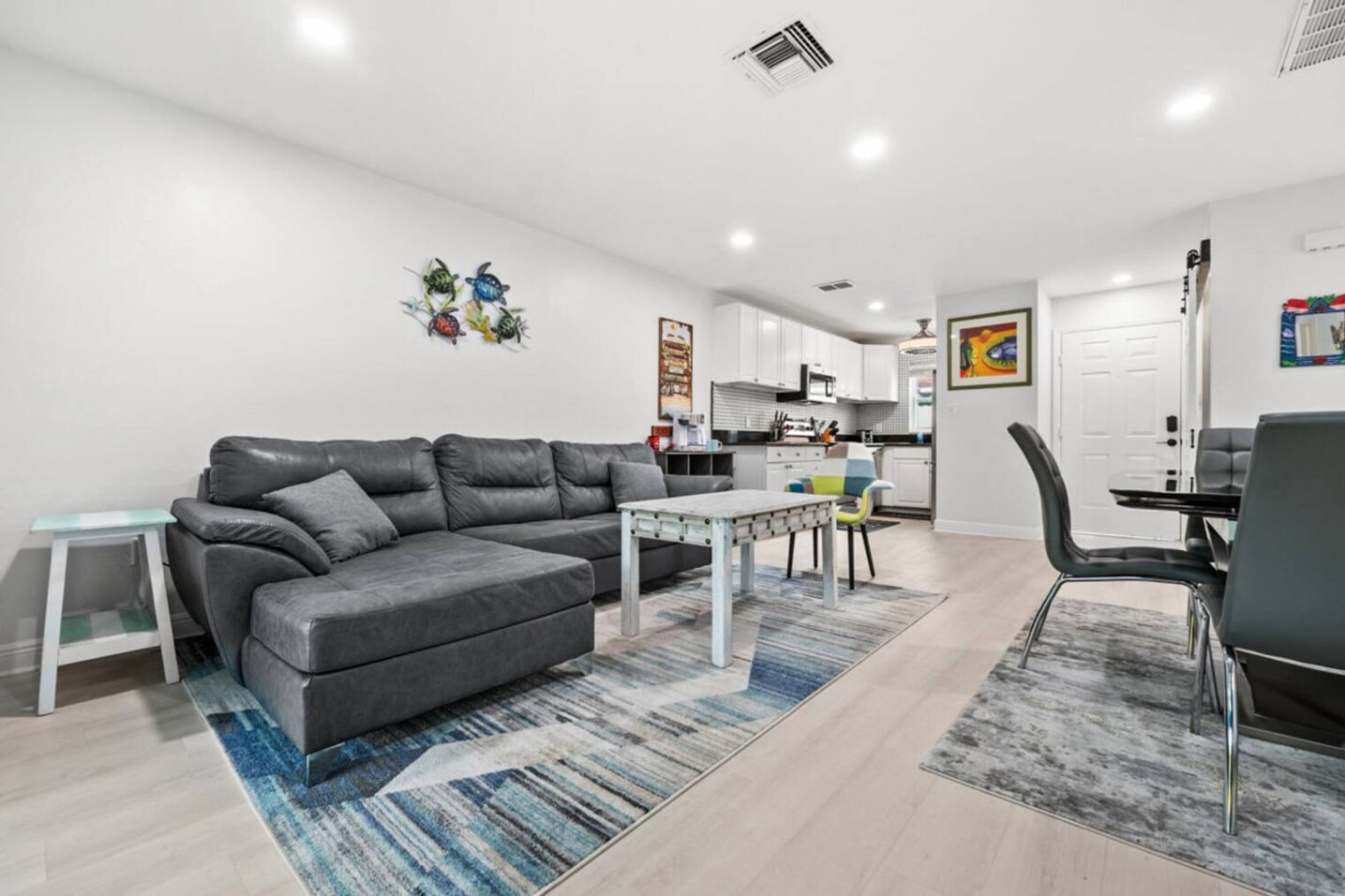 Building Photo - 1019 SE 40th St