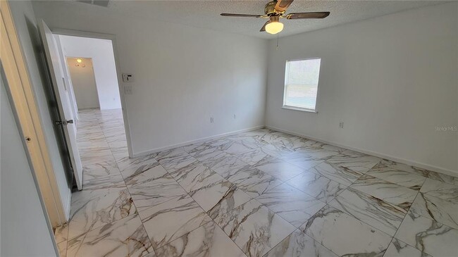 Building Photo - 3048 Bonkirk Dr