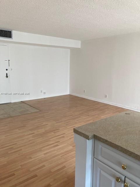 Building Photo - 17021 N Bay Rd