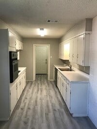 Building Photo - 509 Ridgeview Dr