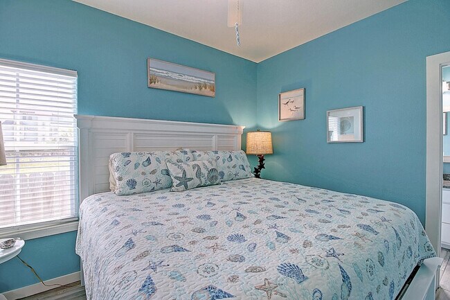 Building Photo - 1617 S Station St