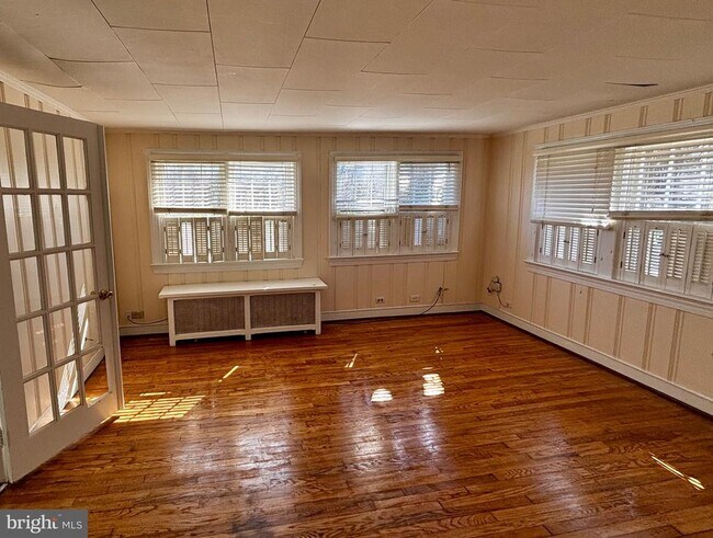 Building Photo - 8122 John Mosby Hwy