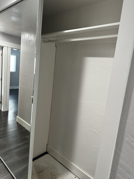 Building Photo - 4864 Chablis Ct