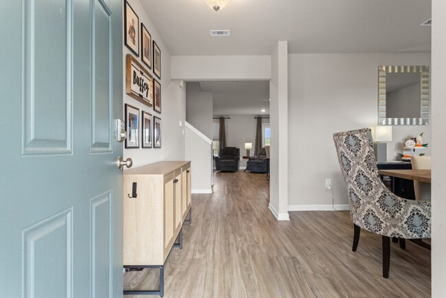 Building Photo - 8588 Palmetto Dr