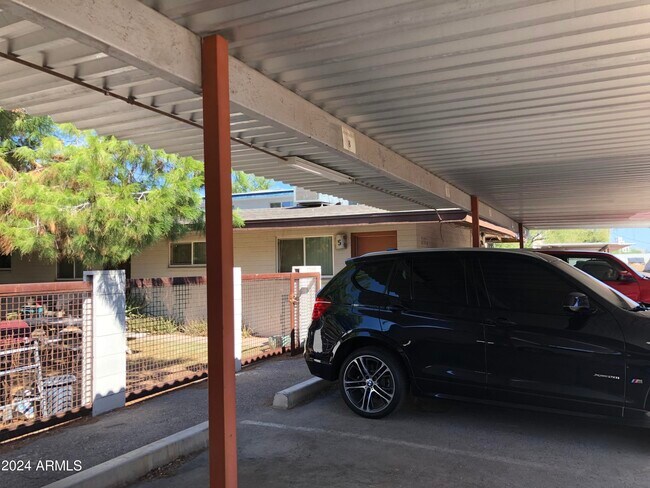 Building Photo - 2103 S Granada Dr