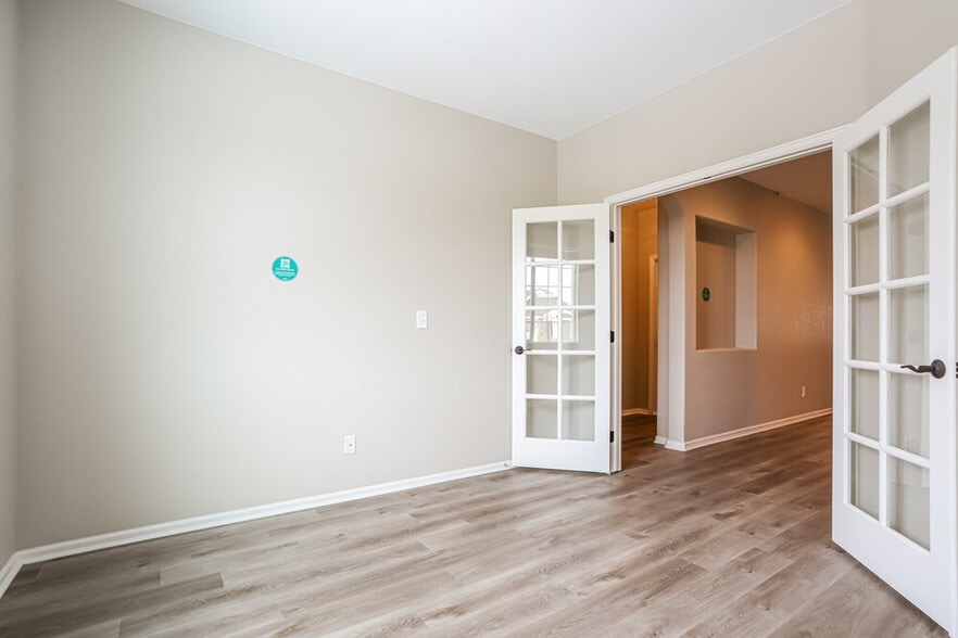 Building Photo - 2550 Paint Pony Cir