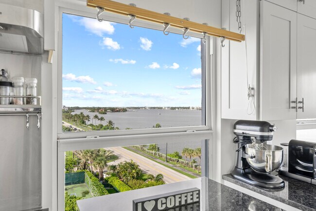 Building Photo - 3230 S Ocean Blvd