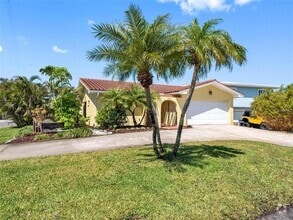 Building Photo - 562 Johns Pass Ave