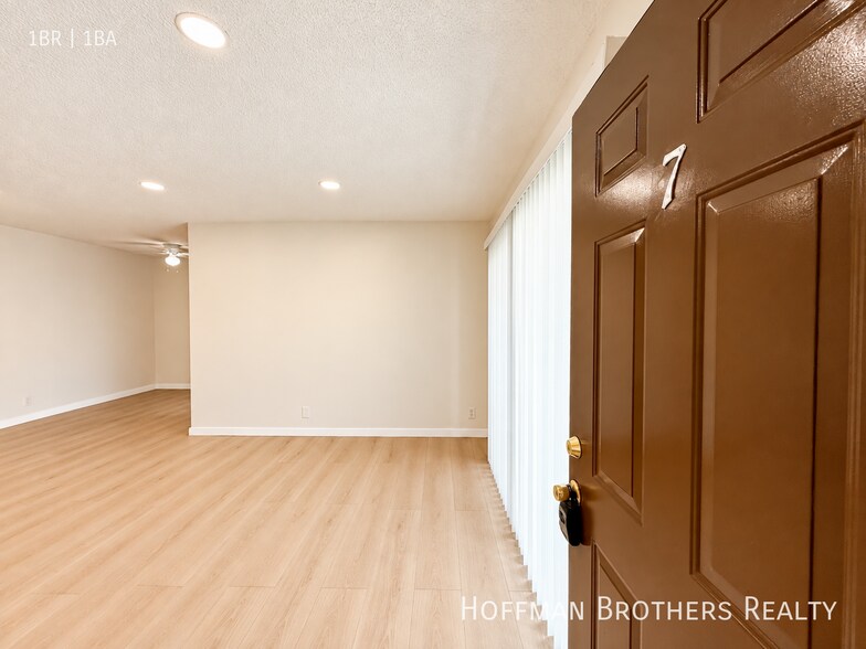 Building Photo - 5435 Sepulveda Blvd