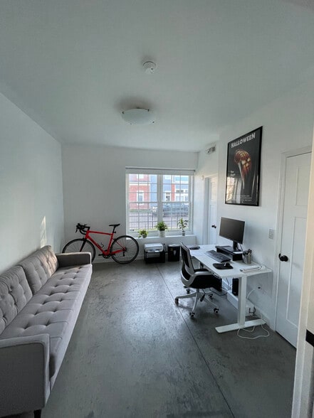 Building Photo - 1340 Hoyt Ave