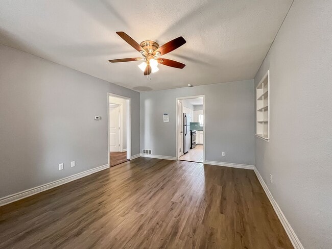 Building Photo - Charming 3-Bed Home in North Ridge Estates Mesquite