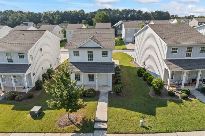 Building Photo - 365 Lorien Way