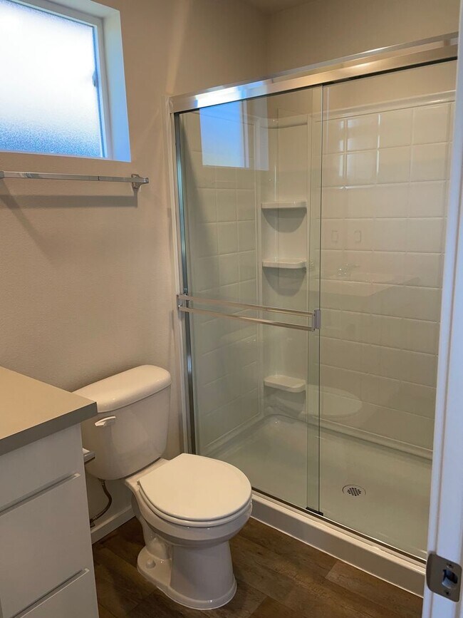 Building Photo - HALF OFF FIRST MONTHS RENT 3 Bed 2.5 Bath ...